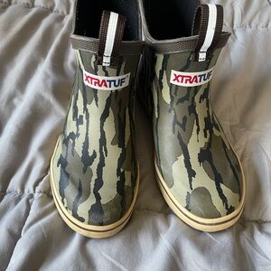 Xtra tuffs kids camo size 13 like new